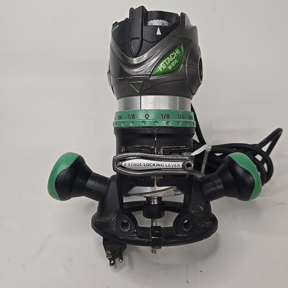Hitachi M12VC Variable Speed Corded Router